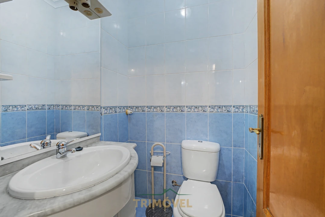 Apartamento T2 para Venda em São João da Madeira Foto 11