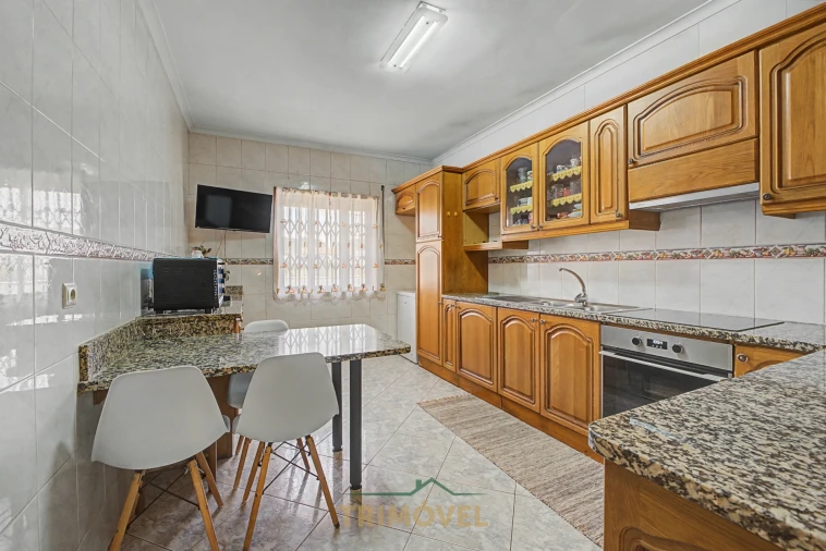 Apartamento T2 para Venda em São João da Madeira Foto 12