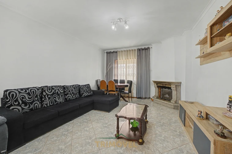 Apartamento T2 para Venda em São João da Madeira Foto 9