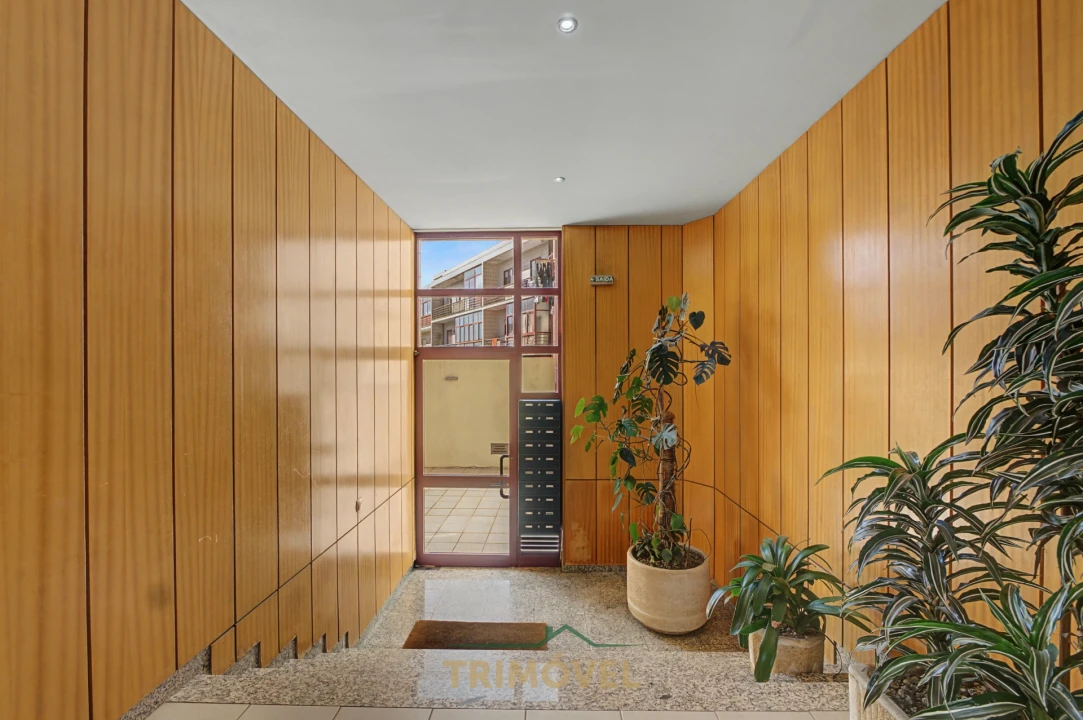 Apartamento T2 para Venda em São João da Madeira Foto 6