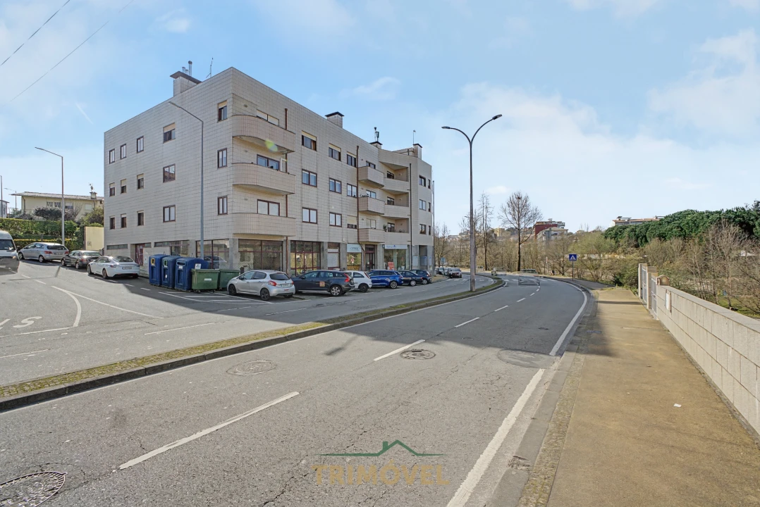 Apartamento T2 para Venda em São João da Madeira Foto 1