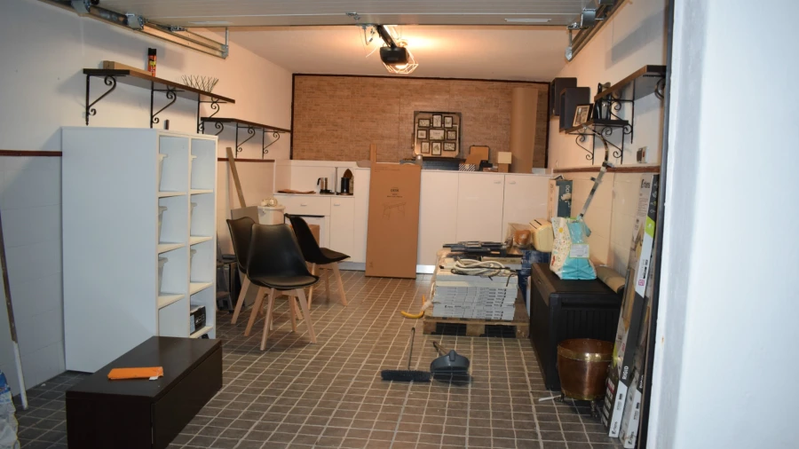 Garagem para Arrendamento em Santo Antonio dos Olivais