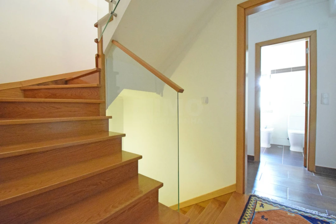 Moradia T3 para Venda em Alcaide Foto 9