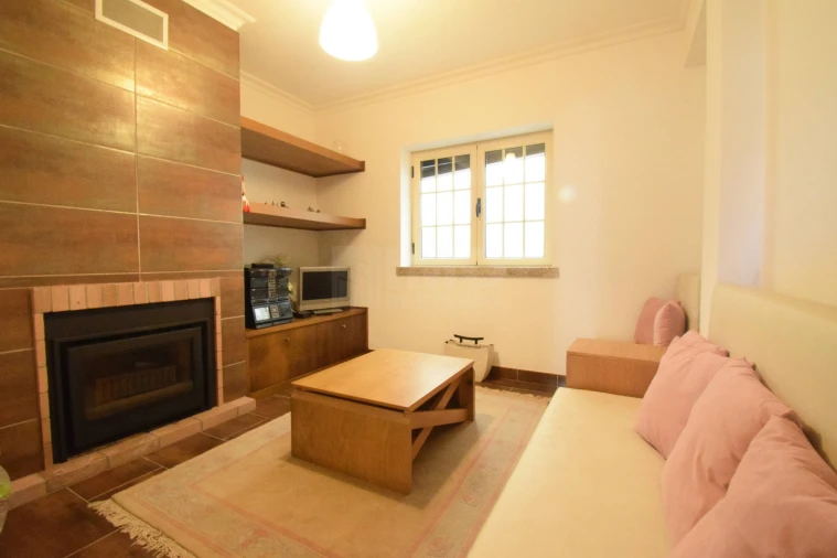 Moradia T3 para Venda em Alcaide Foto 5