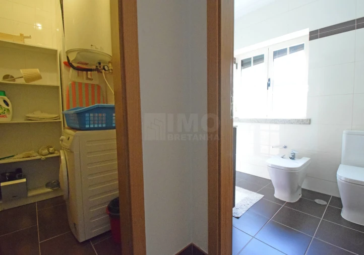 Moradia T3 para Venda em Alcaide Foto 10