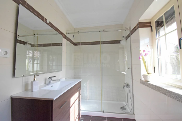 Moradia T3 para Venda em Alcaide Foto 12