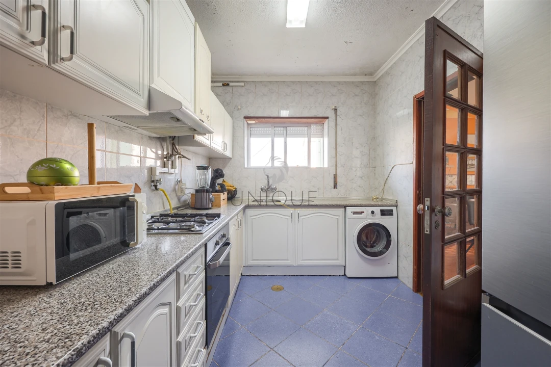 Apartamento T3 para Venda em Eixo e Eirol Foto 7