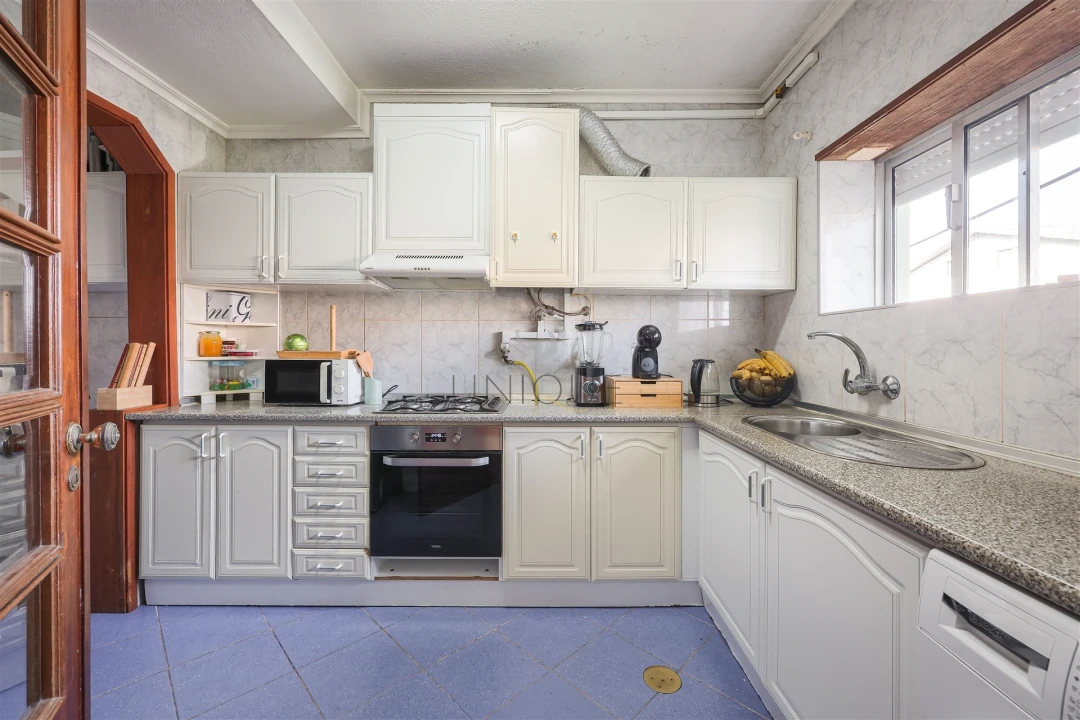 Apartamento T3 para Venda em Eixo e Eirol Foto 4