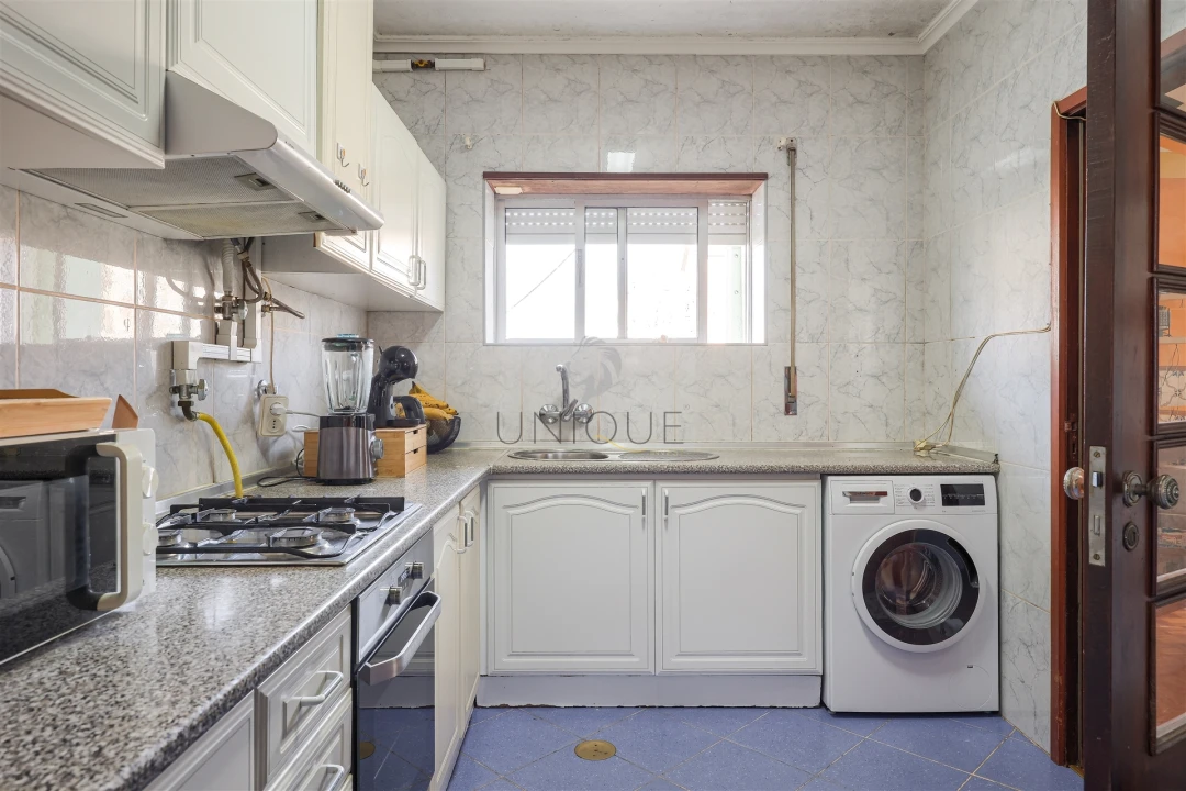 Apartamento T3 para Venda em Eixo e Eirol Foto 6