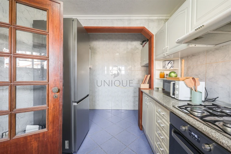 Apartamento T3 para Venda em Eixo e Eirol Foto 8