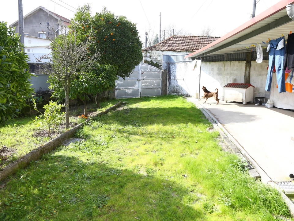 Moradia T2 para Venda em Caldas de Vizela (São Miguel e São João) Foto 18