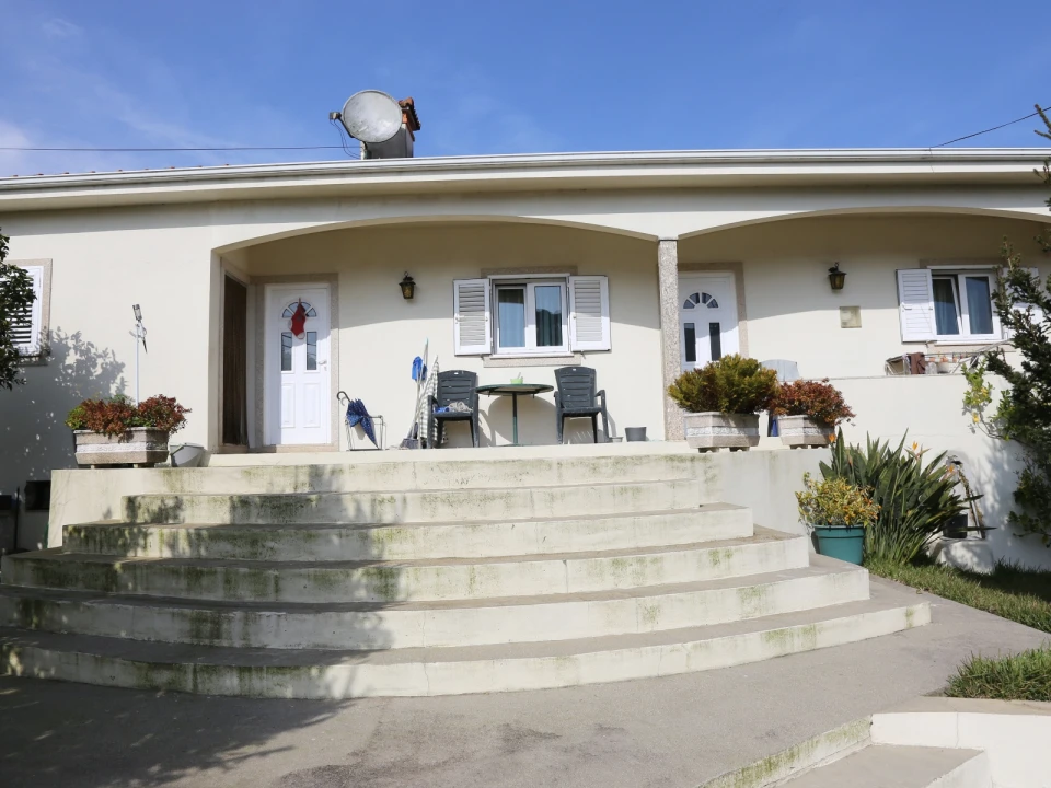 Moradia T2 para Venda em Caldas de Vizela (São Miguel e São João) Foto 1