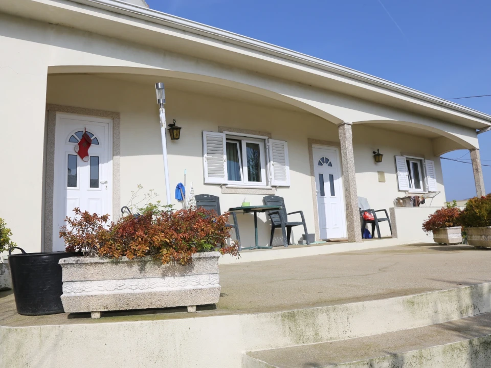 Moradia T2 para Venda em Caldas de Vizela (São Miguel e São João) Foto 2