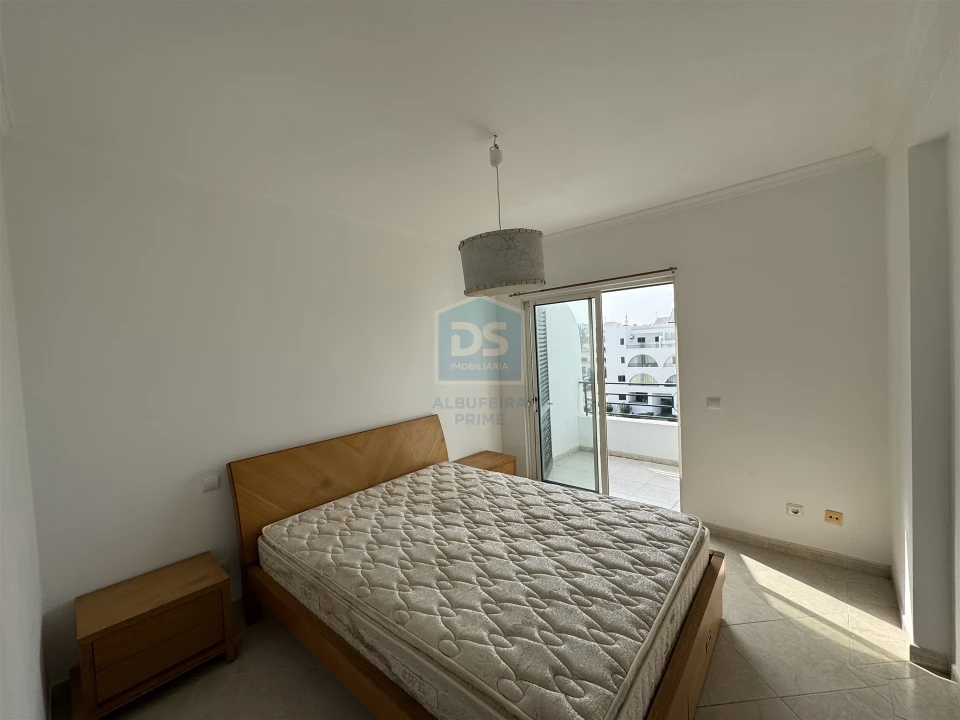 Apartamento T1 para Venda em Guia Foto 18