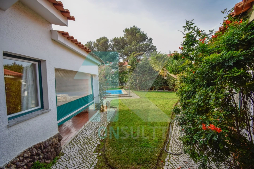 Moradia T4 para Venda em Cascais e Estoril Foto 24