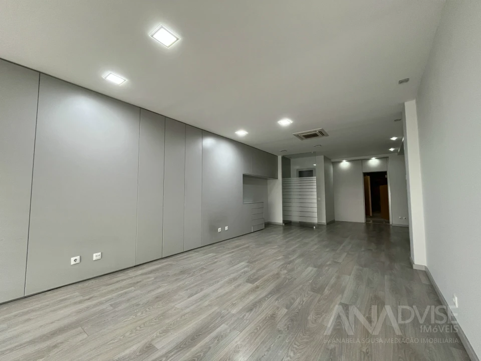 Escritório para Venda em Viseu Foto 1