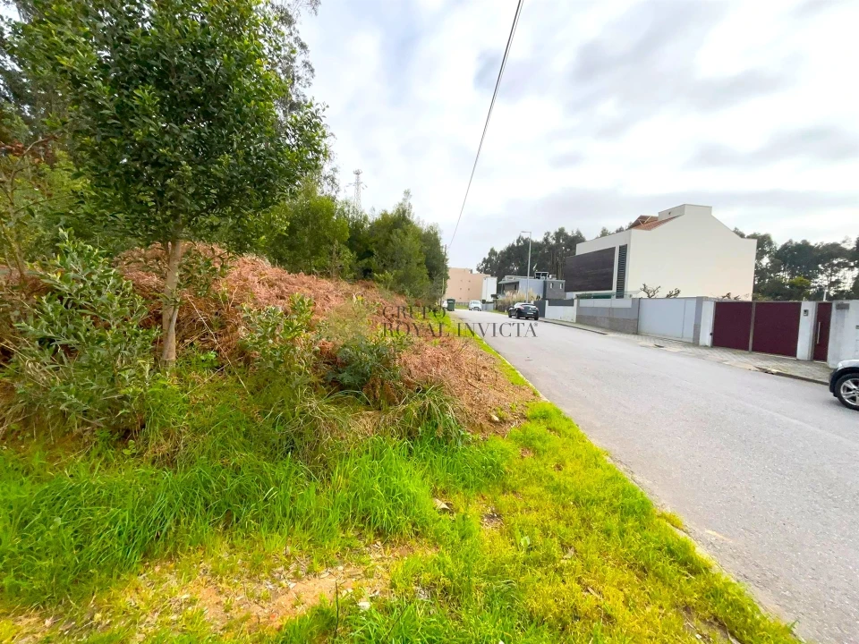 Terreno para Venda em Gulpilhares e Valadares Foto 10