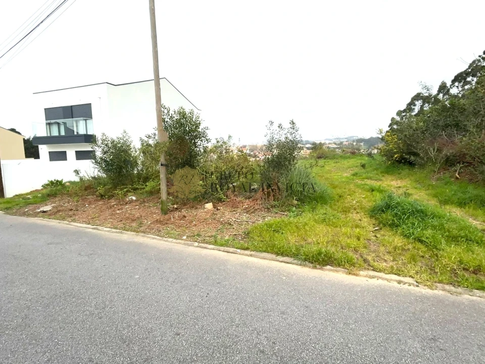 Terreno para Venda em Gulpilhares e Valadares Foto 11