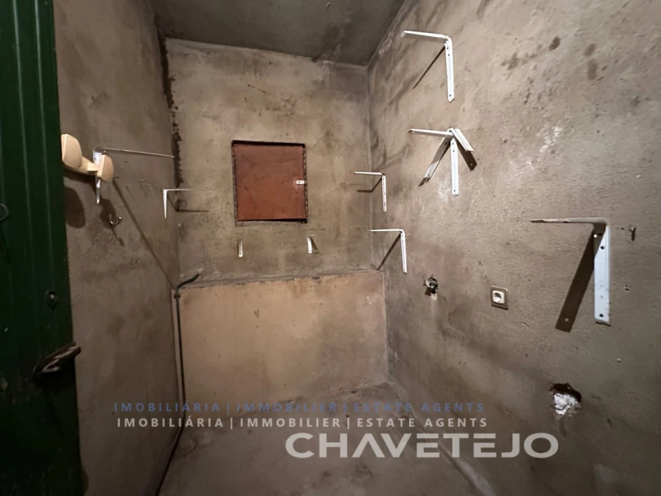 Quinta T2 para Venda em Além da Ribeira e Pedreira Foto 17