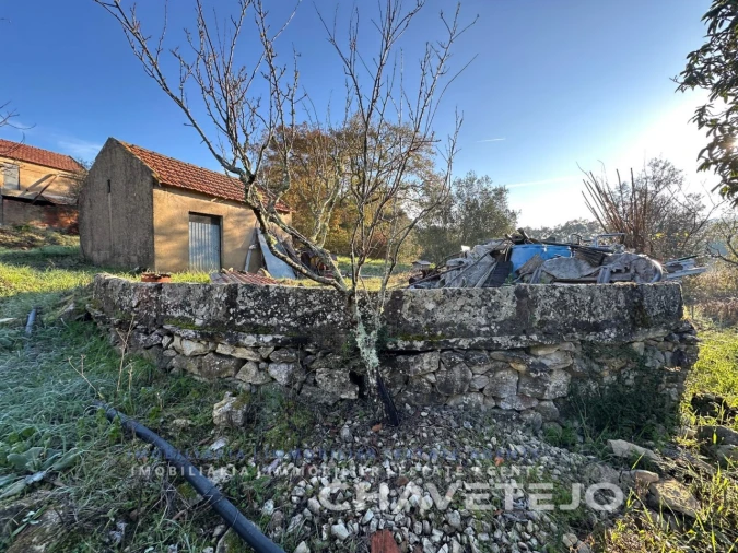 Quinta T2 para Venda em Além da Ribeira e Pedreira Foto 4