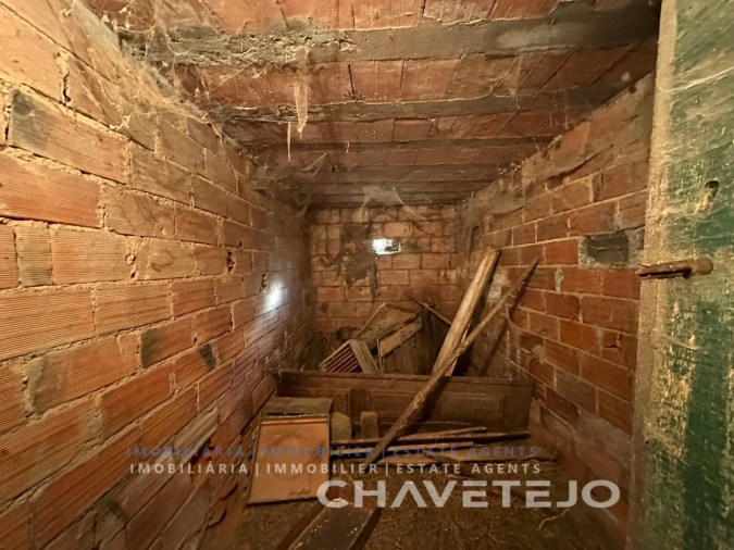 Quinta T2 para Venda em Além da Ribeira e Pedreira Foto 20