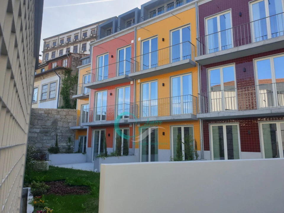 Apartamento T1 para Venda em Cedofeita, Santo Ildefonso, Sé, Miragaia, São Nicolau e Vitória Foto 1