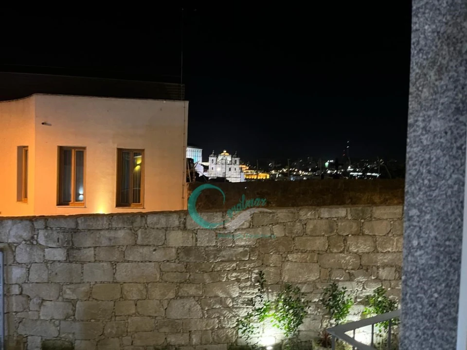 Apartamento T1 para Venda em Cedofeita, Santo Ildefonso, Sé, Miragaia, São Nicolau e Vitória Foto 28