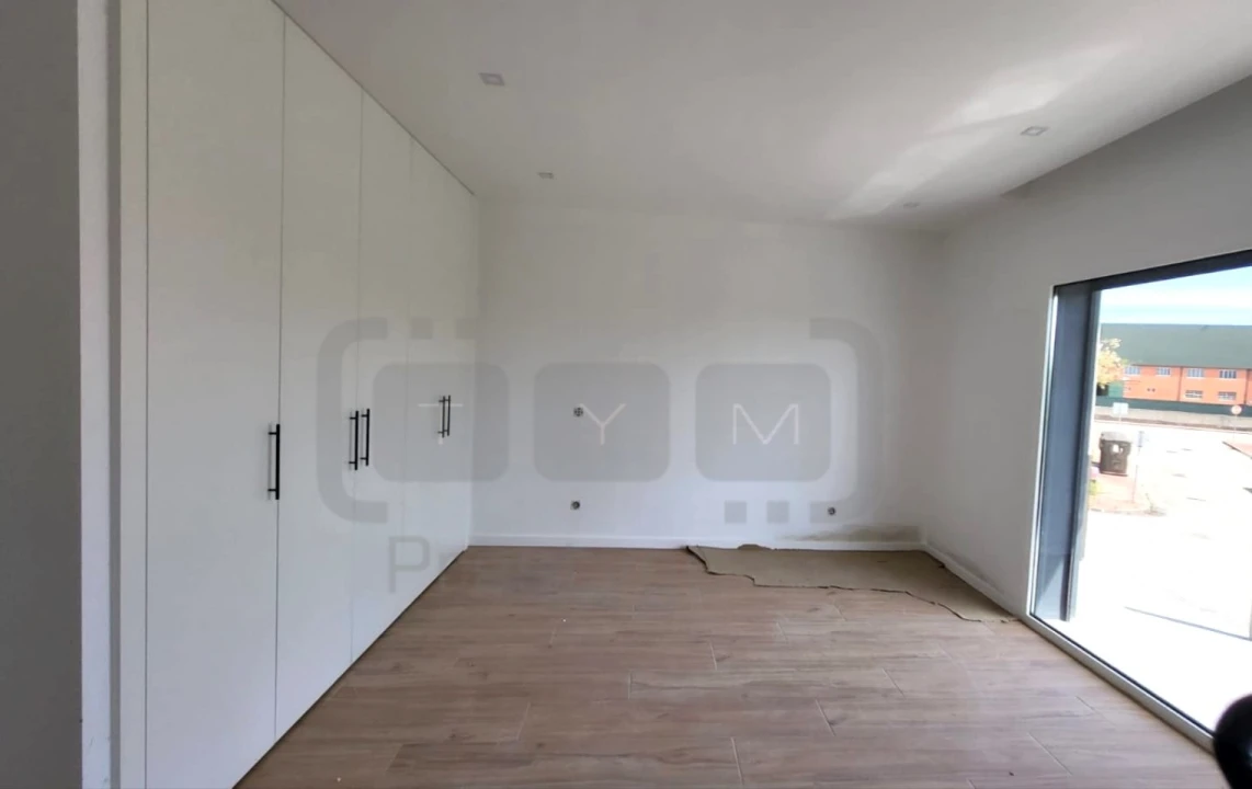 Moradia T4 para Venda em Nossa Sra de Fatima Foto 16