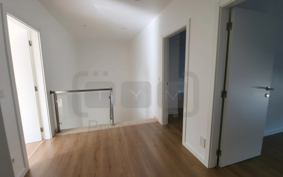 Moradia T4 para Venda em Nossa Sra de Fatima Foto 25