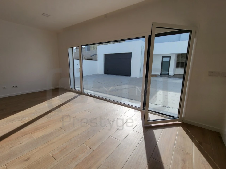 Moradia T4 para Venda em Nossa Sra de Fatima Foto 30