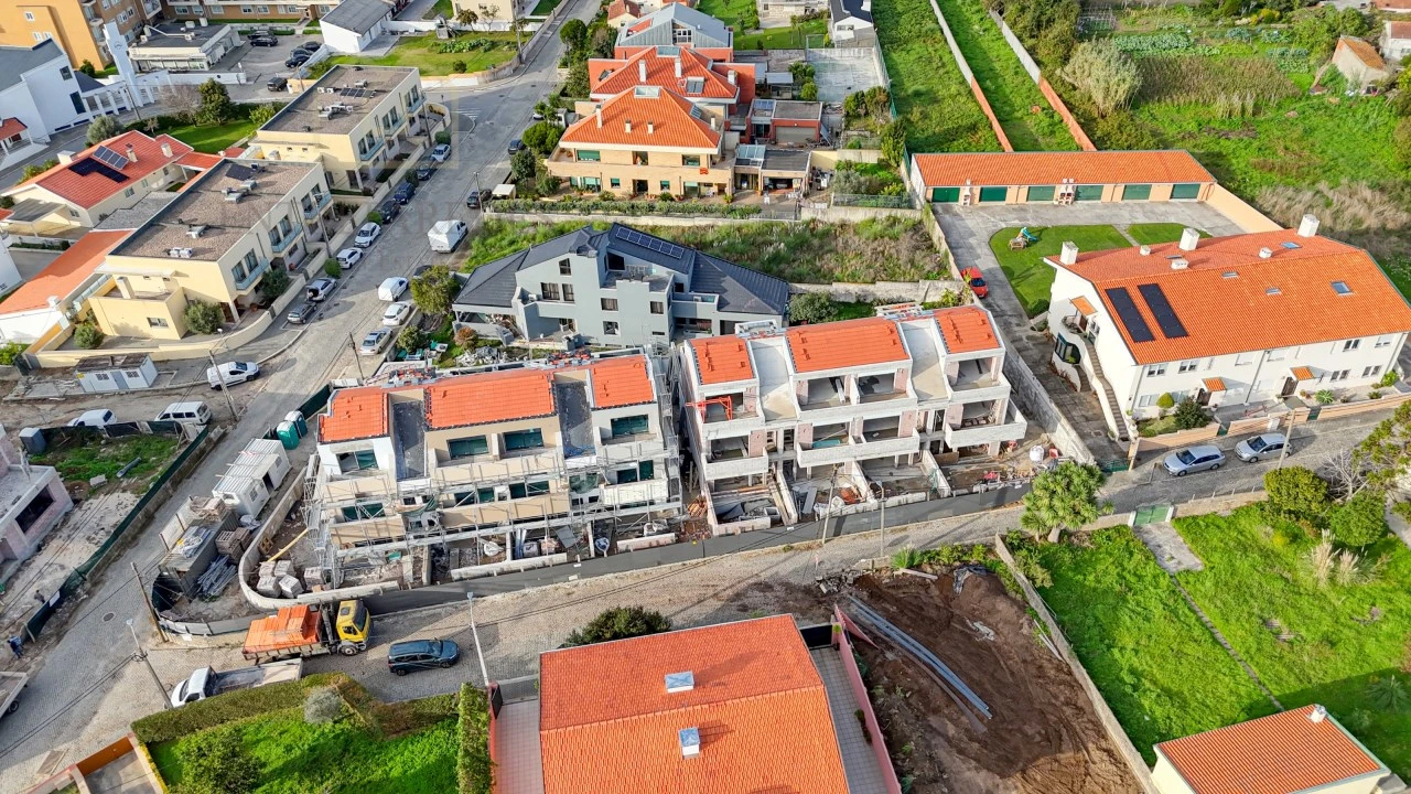 Moradia T3 para Venda em São Felix da Marinha Foto 40