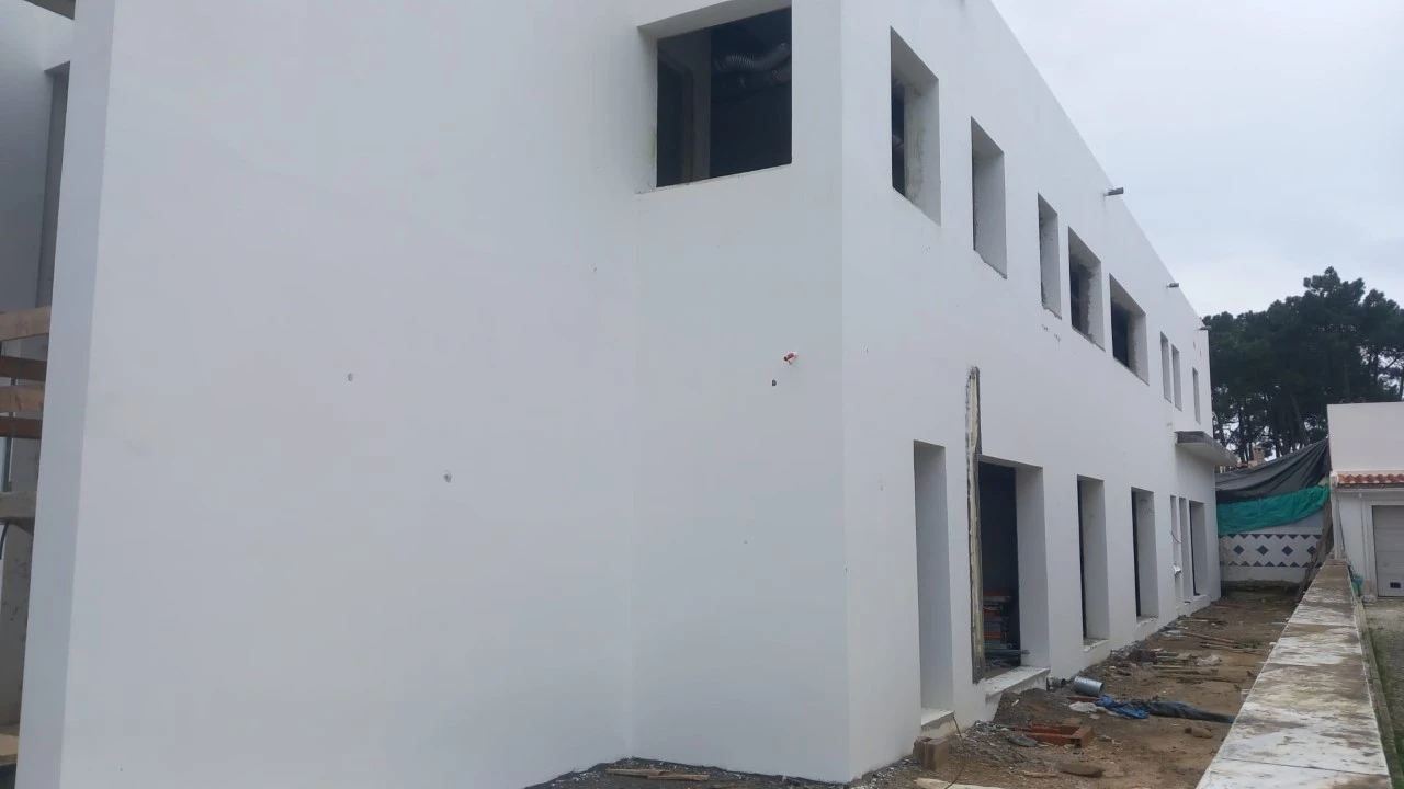 Negócio para Venda em Charneca de Caparica e Sobreda Foto 4