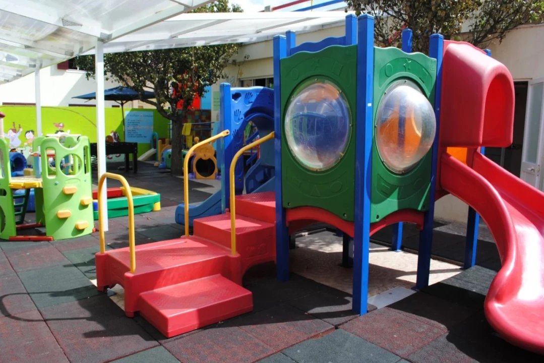 Negócio para Venda em Charneca de Caparica e Sobreda Foto 2