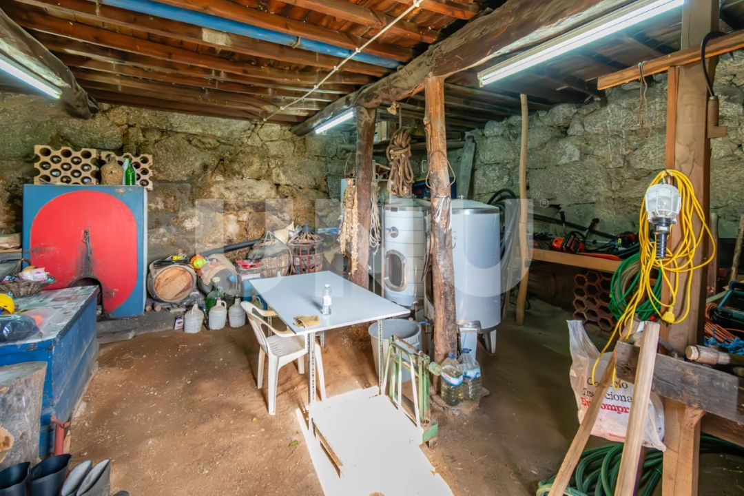 Quinta T2 para Venda em Orjais Foto 34