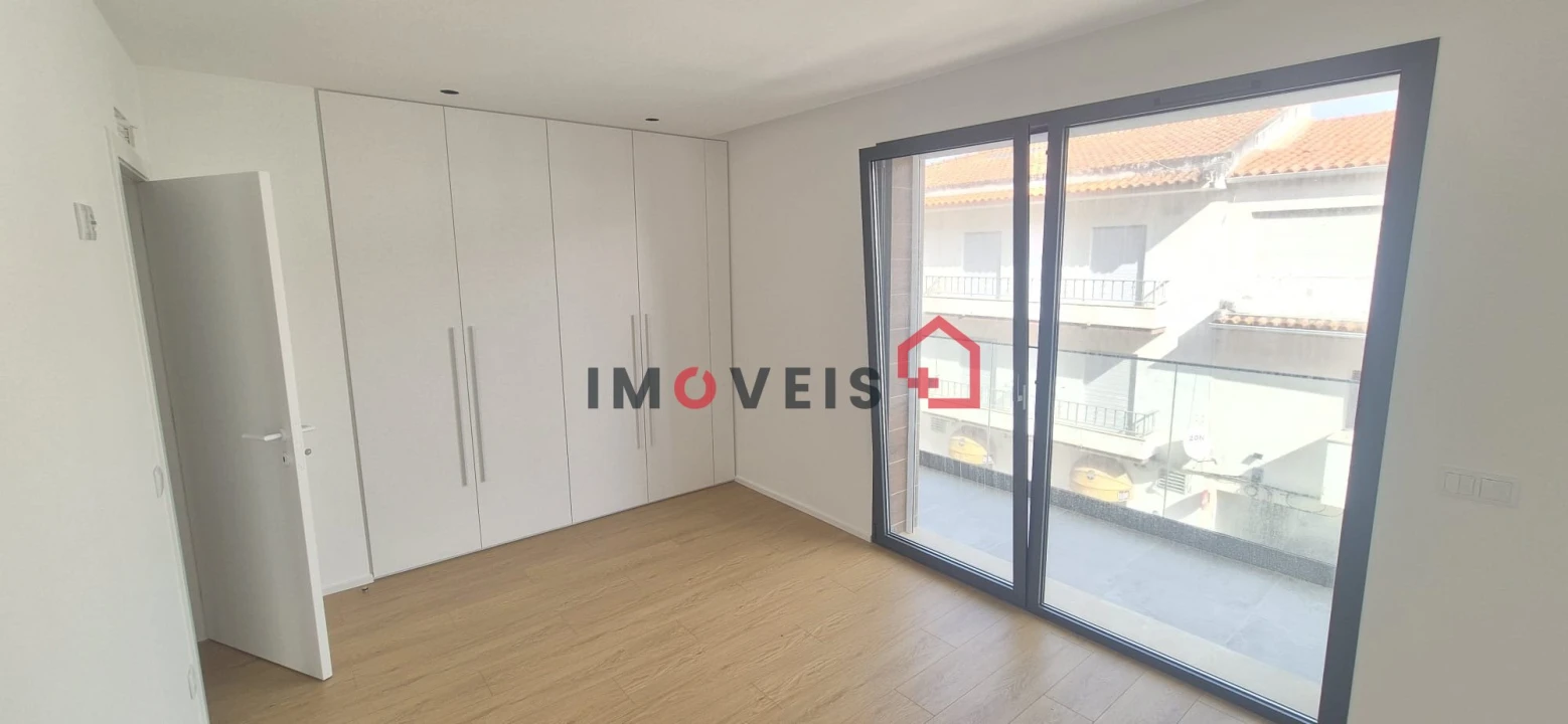 Apartamento T3 para Venda em Nazare Foto 8