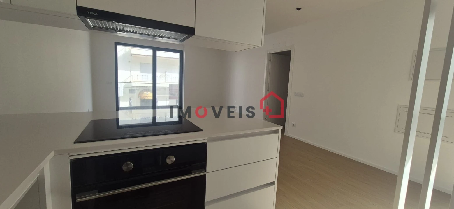 Apartamento T3 para Venda em Nazare Foto 6