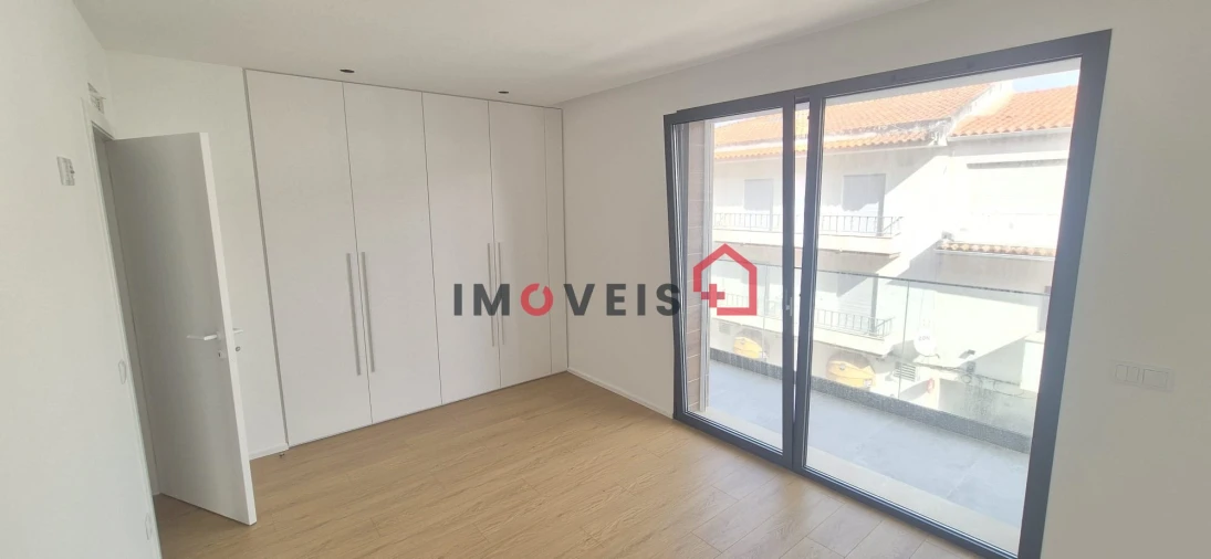 Apartamento T3 para Venda em Nazare Foto 8