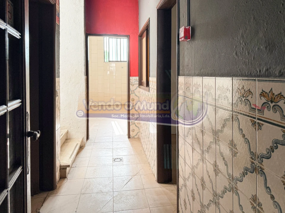 Loja para Venda em Benfica do Ribatejo Foto 5