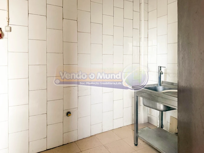 Loja para Venda em Benfica do Ribatejo Foto 16