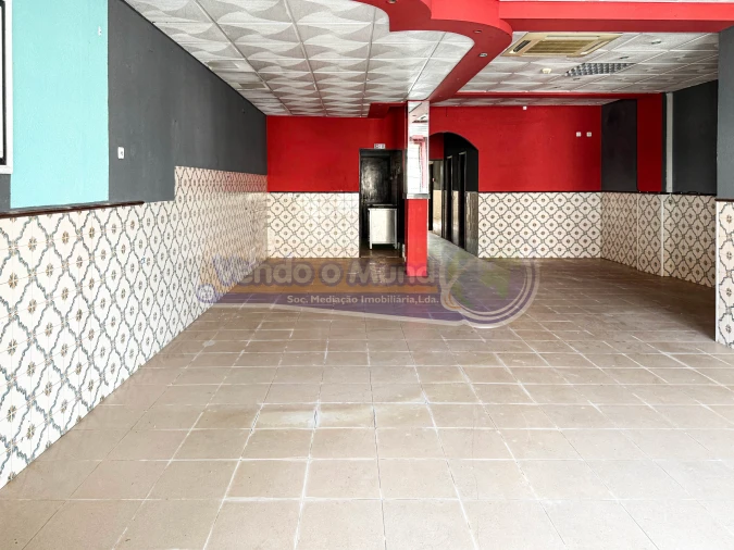 Loja para Venda em Benfica do Ribatejo Foto 6