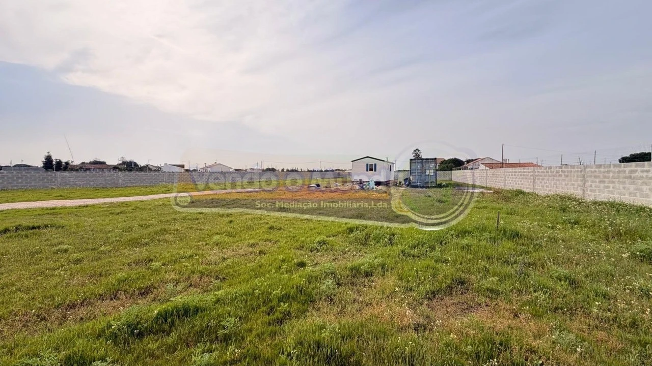 Terreno para Venda em Samora Correia Foto 1