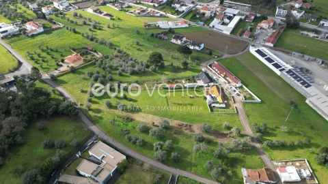 Terreno para Venda em Souto da Carpalhosa e Ortigosa