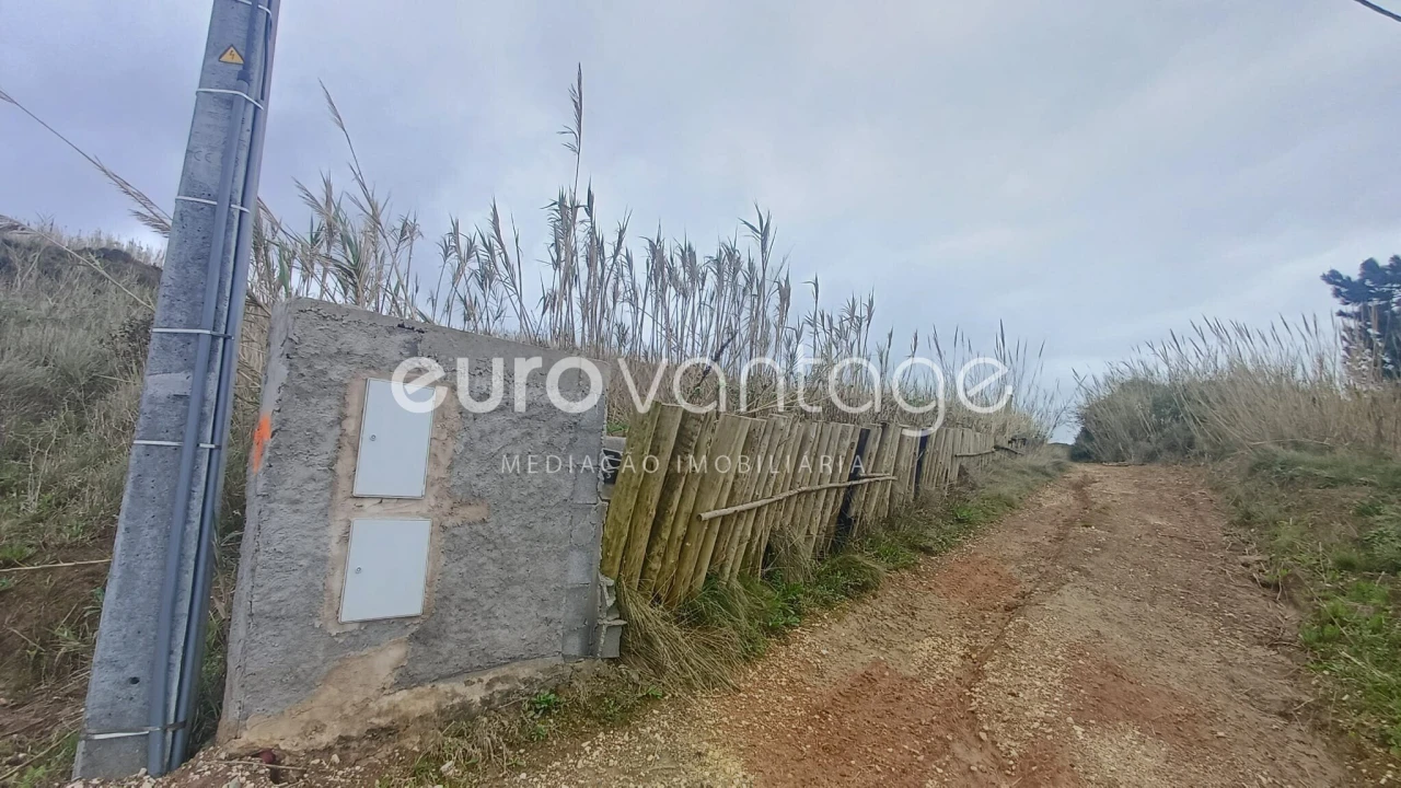 Terreno para Venda em Famalicão Foto 8