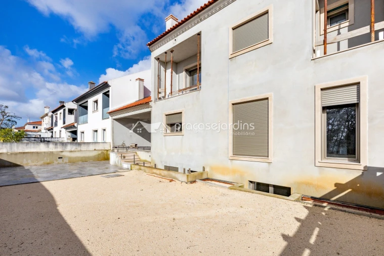 Moradia T3 para Venda em Parceiros e Azoia Foto 7