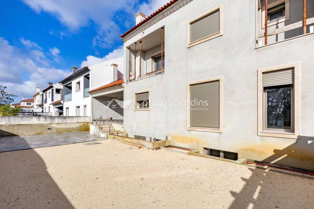 Moradia T3 para Venda em Parceiros e Azoia Foto 7