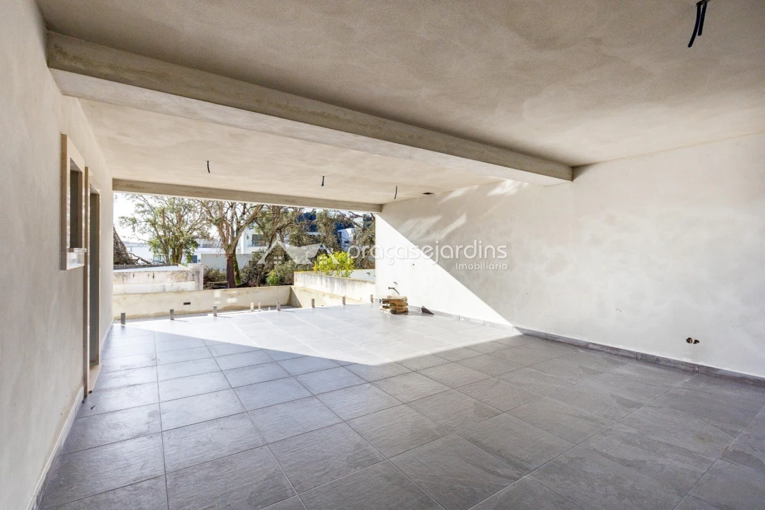 Moradia T3 para Venda em Parceiros e Azoia Foto 4