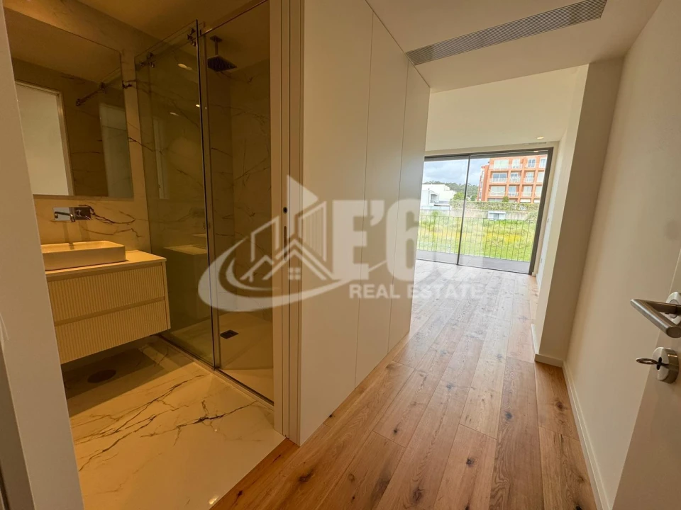 Apartamento T1 para Venda em São Felix da Marinha Foto 11