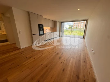 Apartamento T1 para Venda em São Felix da Marinha