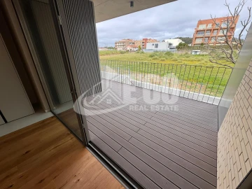 Apartamento T1 para Venda em São Felix da Marinha