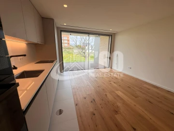 Apartamento T1 para Venda em São Felix da Marinha